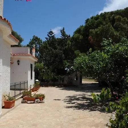 Holiday home Casa Aisha Con Ampio Giardino Sul Mare San Vito Lo Capo