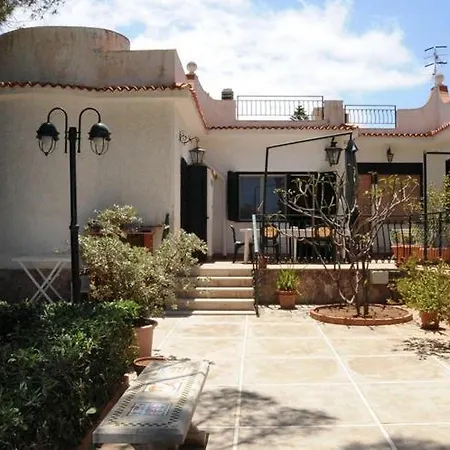 Casa Aisha Con Ampio Giardino Sul Mare Holiday home *
